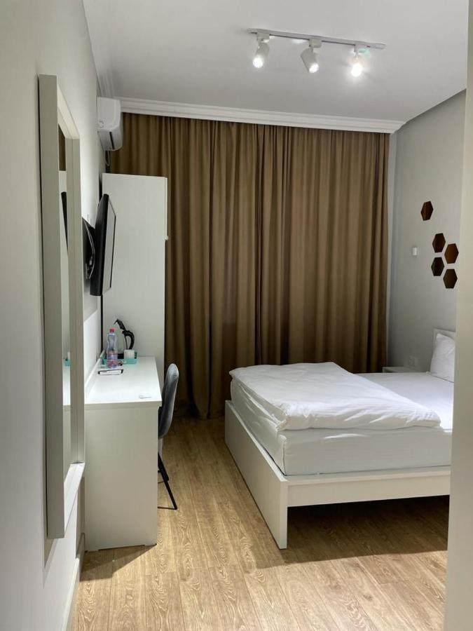 Sb River Hotels Atyraū エクステリア 写真